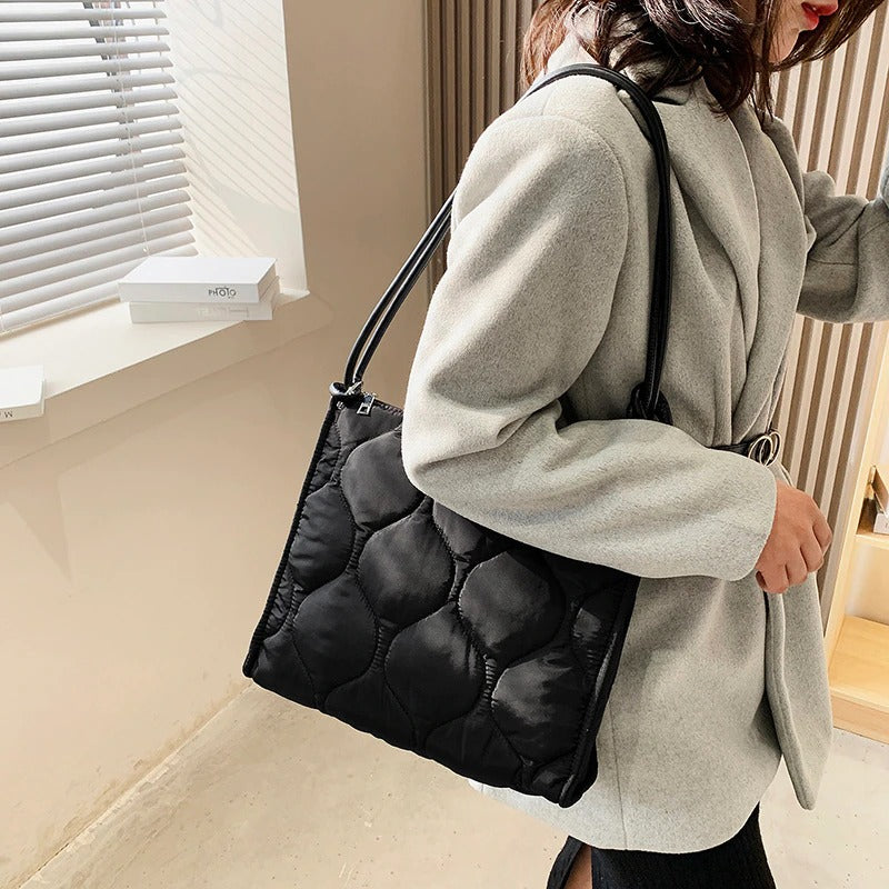 Valantomode | The ‘Aurelius’ Thermal Garrison – Climate Command & Voluminous Utility