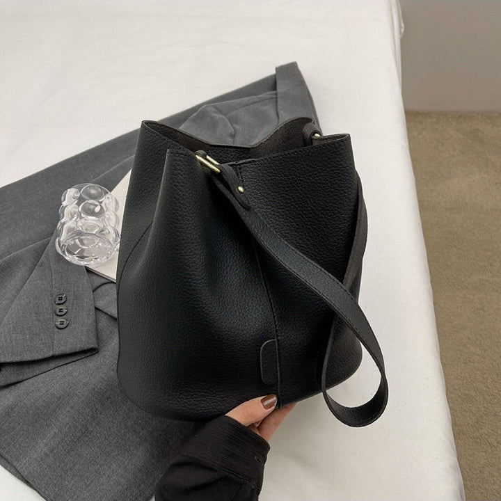 Valantomode | The Veridian Cylinder Garrison – Women's Premium Vegan Leather Bucket Bag