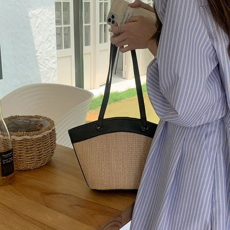 Valantomode | Solstice Artisan Garrison – Women's Premium Straw Tote with Vegan Leather Trim