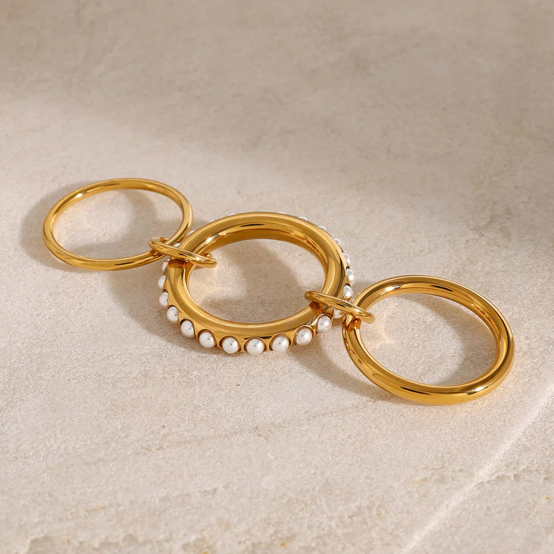 Valantomode | Plated Interwoven Multi-Band Ring with Integrated Freshwater Pearl Assets
