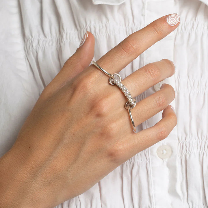 Valantomode | Plated Interwoven Multi-Band Ring with Integrated Freshwater Pearl Assets
