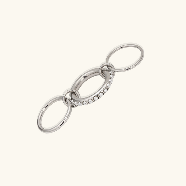 Valantomode | Plated Interwoven Multi-Band Ring with Integrated Freshwater Pearl Assets