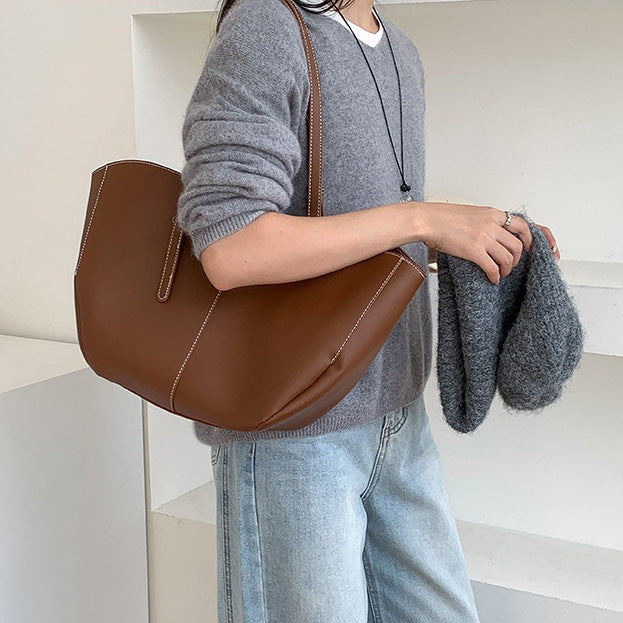 Valantomode | Amara Command Executive – 46cm Premium Vegan Leather Oversized Professional Tote