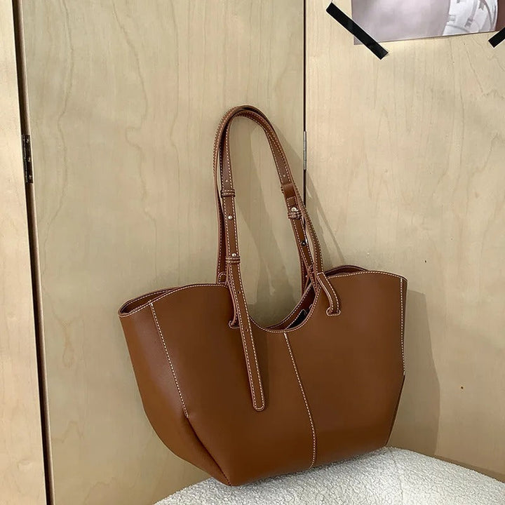 Valantomode | Amara Command Executive – 46cm Premium Vegan Leather Oversized Professional Tote