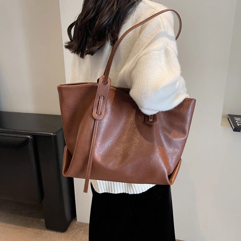 Valantomode | Grand Horizon XL Business Tote – Premium Vegan Leather Oversized Shoulder Bag