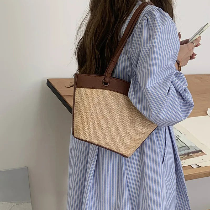 Valantomode | Solstice Artisan Garrison – Women's Premium Straw Tote with Vegan Leather Trim