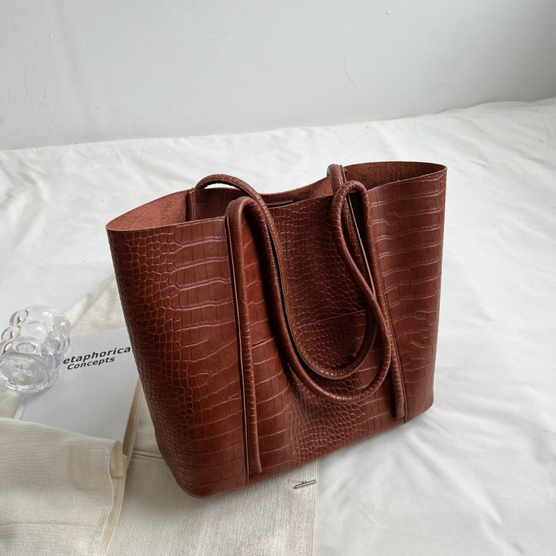 Valantomode | Imperial Croc Garrison – Premium Croc-Embossed Vegan Leather XL Business Tote