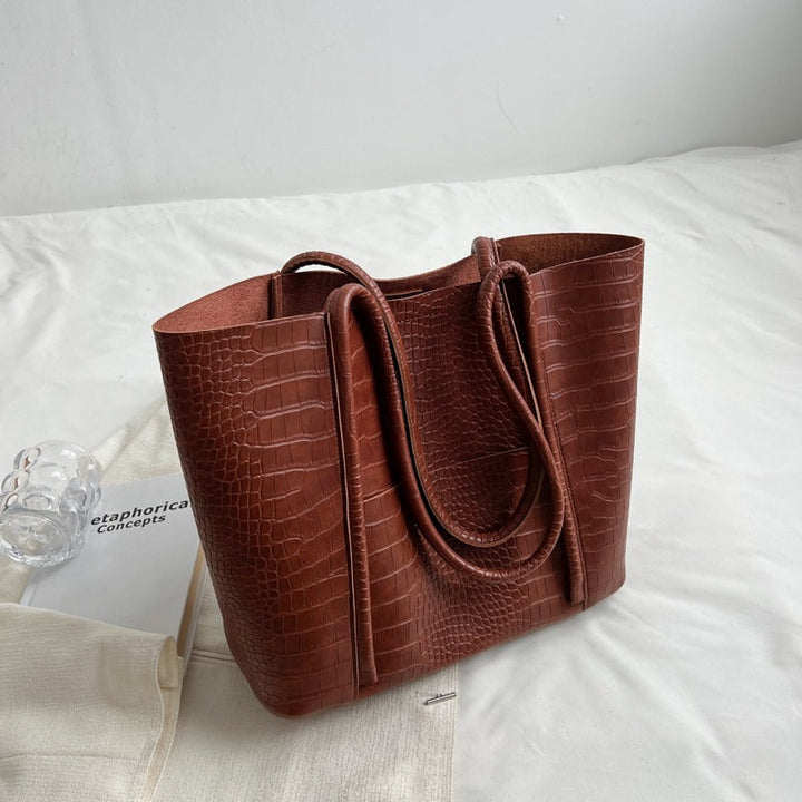 Valantomode | Imperial Croc Garrison – Premium Croc-Embossed Vegan Leather XL Business Tote