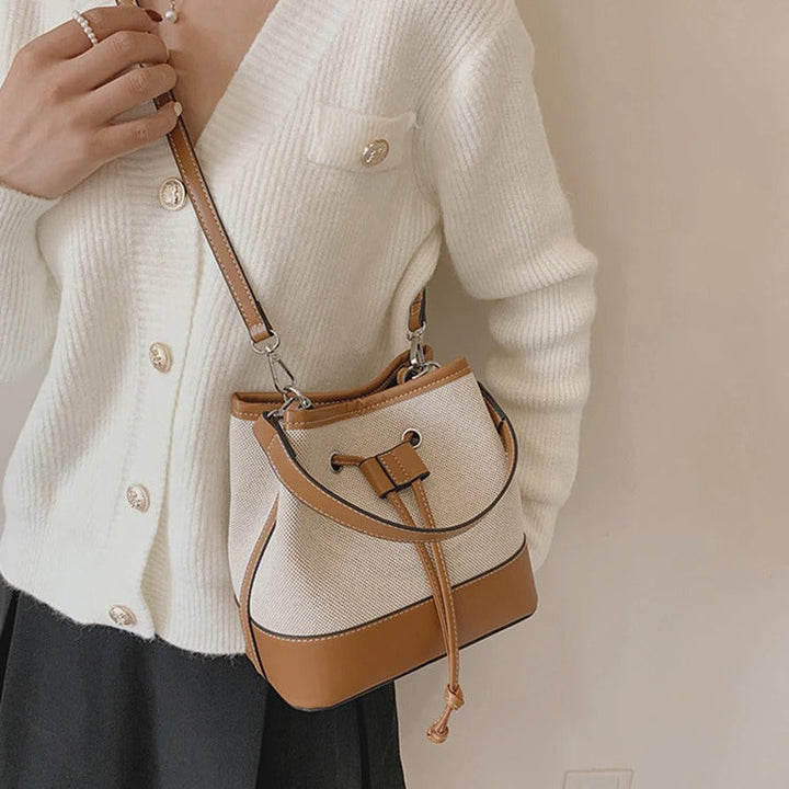 Valantomode | The ‘Aurelius’ Canvas Monolith – Heritage Utility & Textural Command