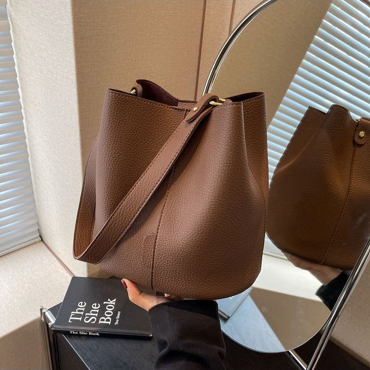 Valantomode | The Veridian Cylinder Garrison – Women's Premium Vegan Leather Bucket Bag