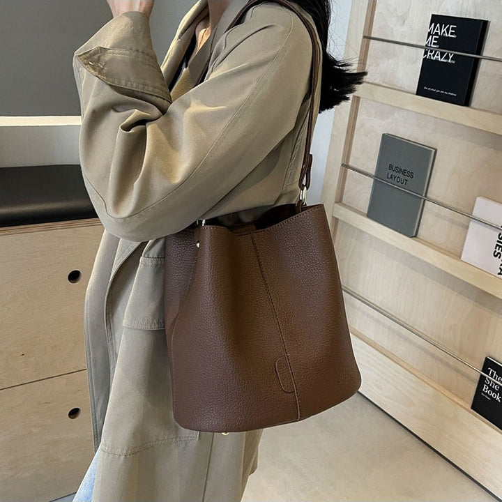 Valantomode | The Veridian Cylinder Garrison – Women's Premium Vegan Leather Bucket Bag