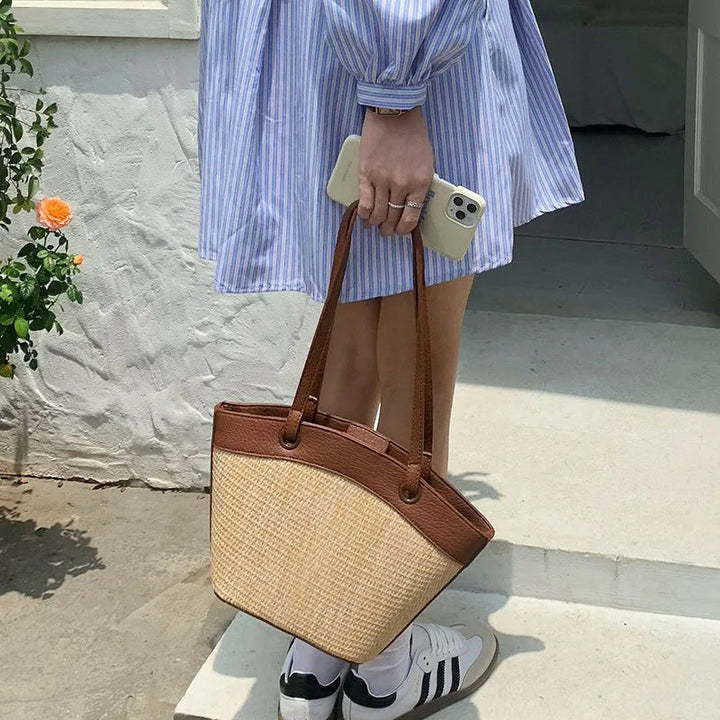 Valantomode | Solstice Artisan Garrison – Women's Premium Straw Tote with Vegan Leather Trim