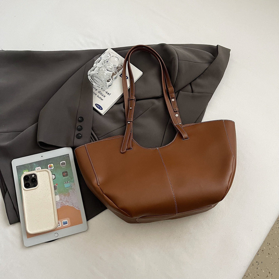 Valantomode | Amara Command Executive – 46cm Premium Vegan Leather Oversized Professional Tote