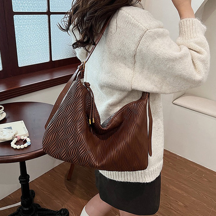 Valantomode | Riviera Kinetic Slab – Premium Vegan Leather Slim-Profile Executive Shoulder Bag
