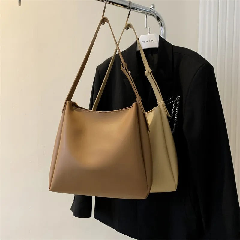 Valantomode | Luna Minimalist Hobo – Premium Vegan Leather Wide-Strap Shoulder Bag with Pouch