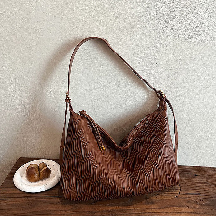 Valantomode | Riviera Kinetic Slab – Premium Vegan Leather Slim-Profile Executive Shoulder Bag