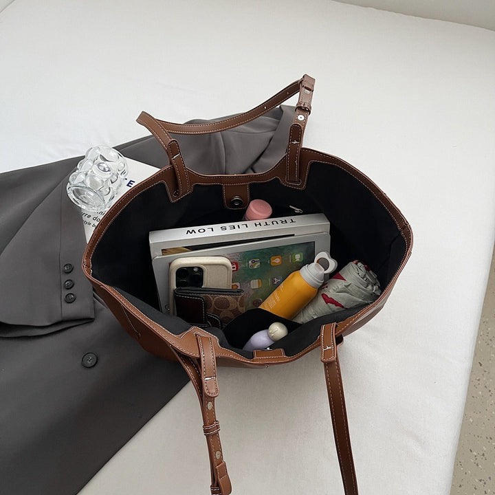 Valantomode | Amara Command Executive – 46cm Premium Vegan Leather Oversized Professional Tote