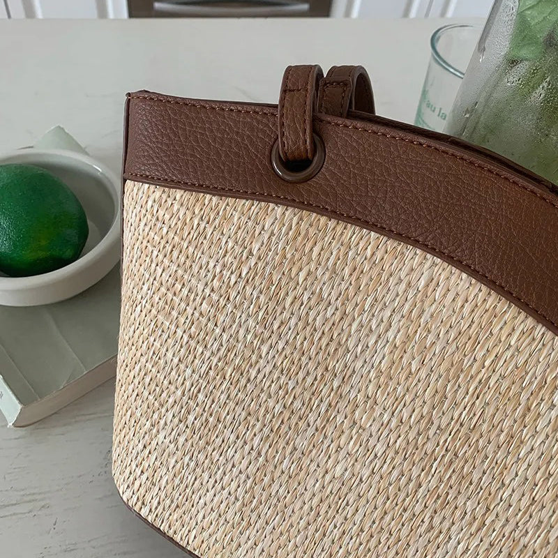 Valantomode | Solstice Artisan Garrison – Women's Premium Straw Tote with Vegan Leather Trim