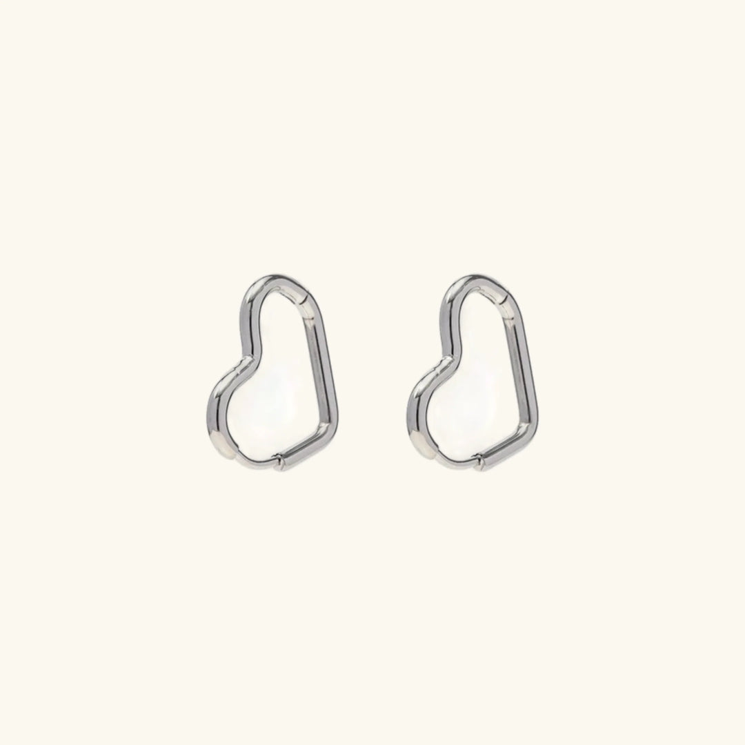 Valantomode | Lightweight Plated Heart-Shaped Hoop Earrings with Cordate Linear Geometry