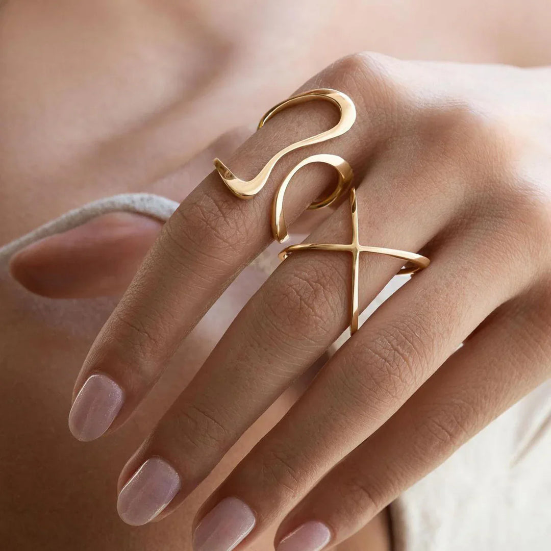 Valantomode | Lightweight Plated Fluid Curvilinear Open-Ended Ring for Women