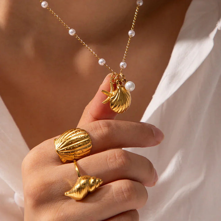 Valantomode | Plated Maritime Pendant Necklace with Integrated Freshwater Pearl Assets