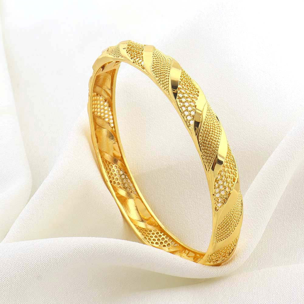 Valantomode | Plated Claire Bracelet with Woven Mosaic Architecture and Textural Geometry