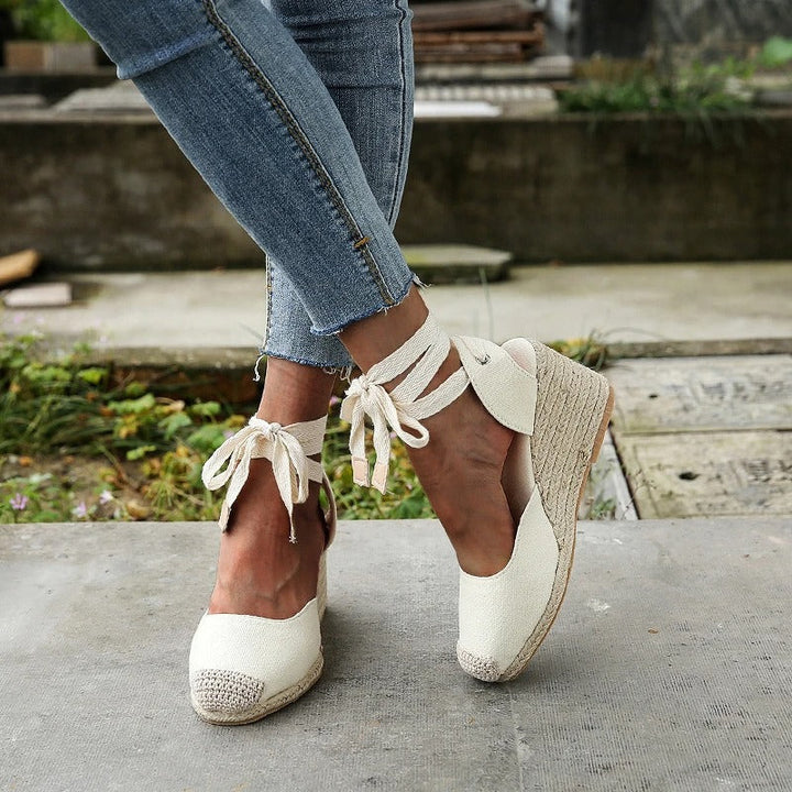 Valantomode | Women's Closed-Toe Wedge Sandals - Stylish & Comfortable