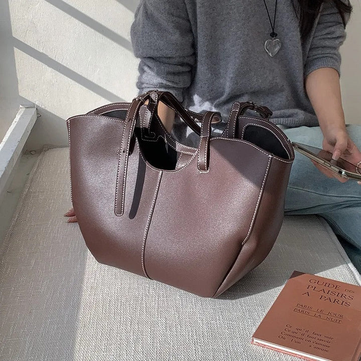 Valantomode | Amara Command Executive – 46cm Premium Vegan Leather Oversized Professional Tote