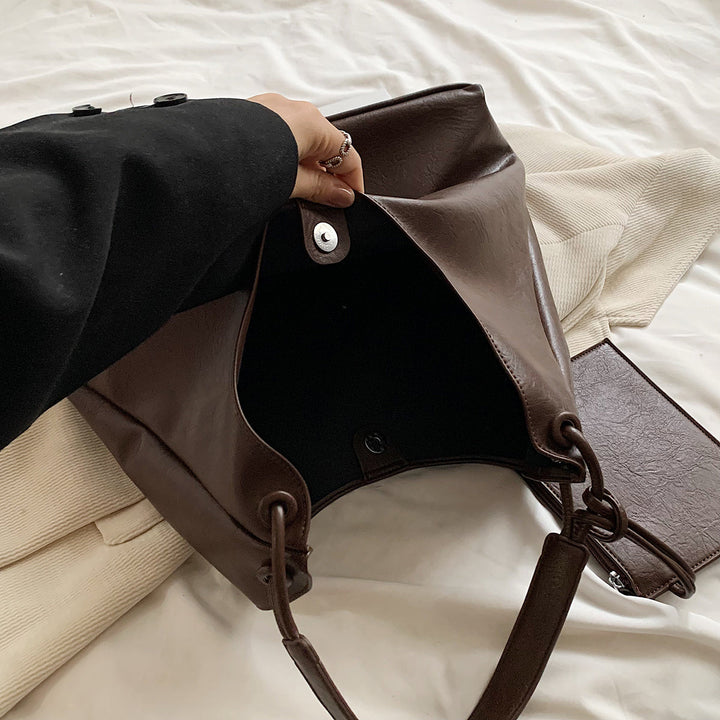 Valantomode | Aria Vertical Slouch – Premium Vegan Leather Oversized Tote with Modular Pouch