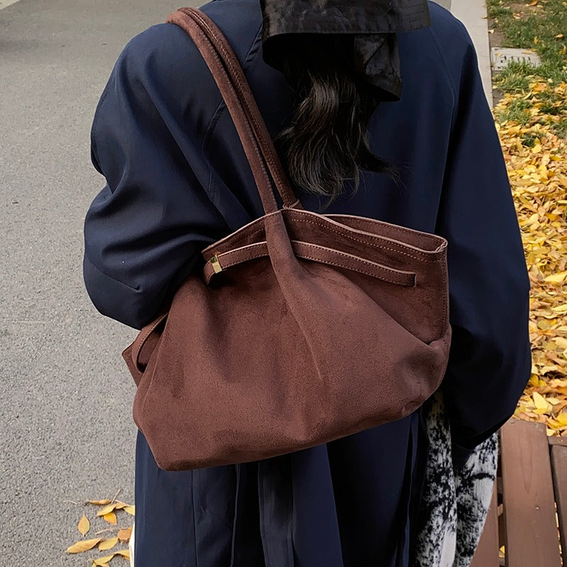 Valantomode | Velvet Horizon Garrison – 46cm Premium Vegan Suede Oversized Business Tote