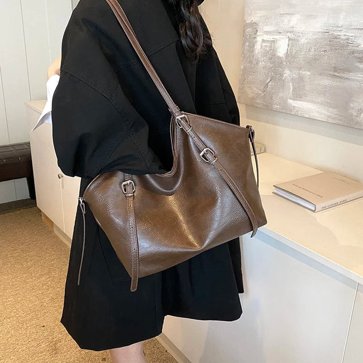 Valantomode | Amara Horizon Executive – Premium Vegan Leather Large Professional Shoulder Bag