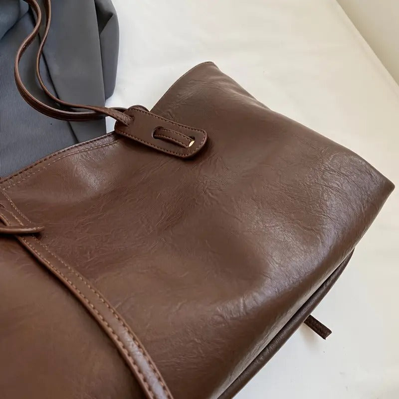 Valantomode | Grand Horizon XL Business Tote – Premium Vegan Leather Oversized Shoulder Bag