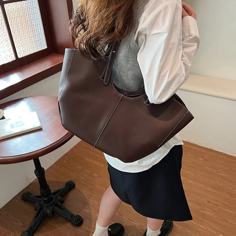 Valantomode | Amara Command Executive – 46cm Premium Vegan Leather Oversized Professional Tote