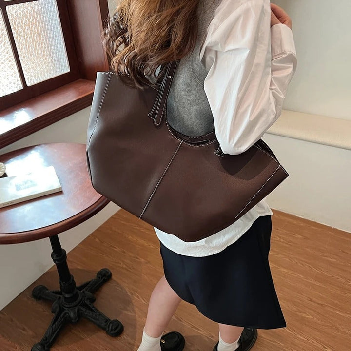 Valantomode | Amara Command Executive – 46cm Premium Vegan Leather Oversized Professional Tote