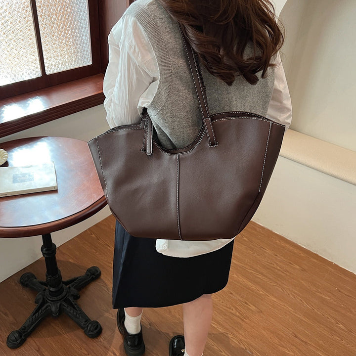 Valantomode | Amara Command Executive – 46cm Premium Vegan Leather Oversized Professional Tote