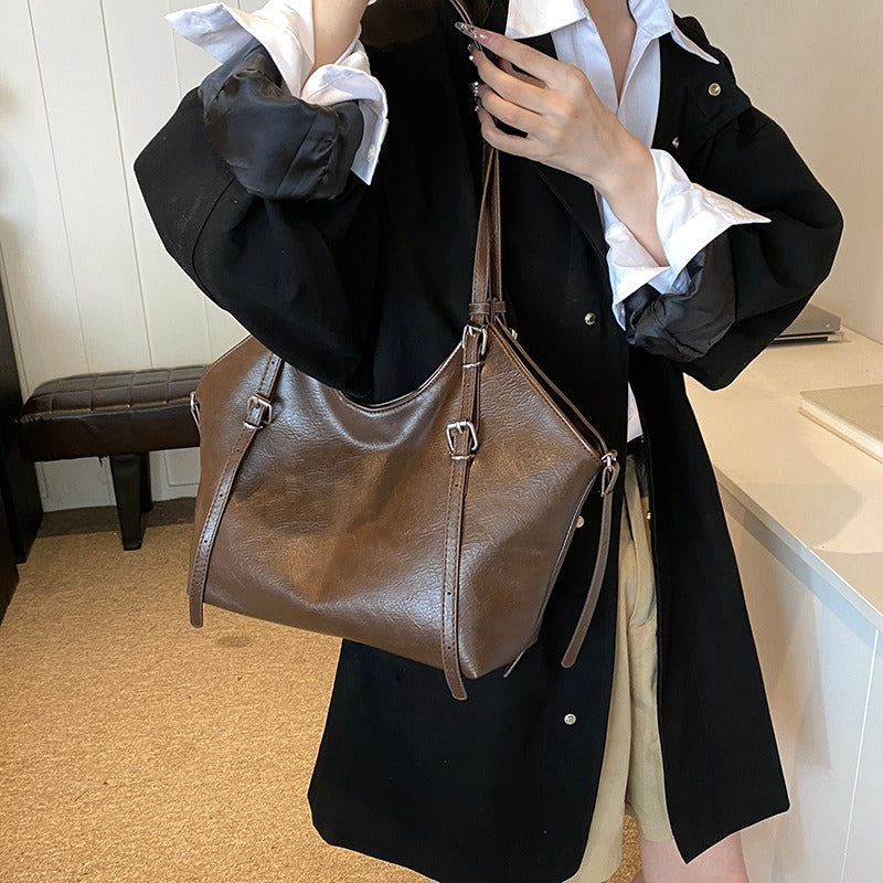 Valantomode | Amara Horizon Executive – Premium Vegan Leather Large Professional Shoulder Bag