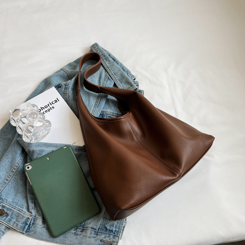 Valantomode | The Veridian Fluid Garrison – Women's Premium Vegan Leather Executive Hobo Bag