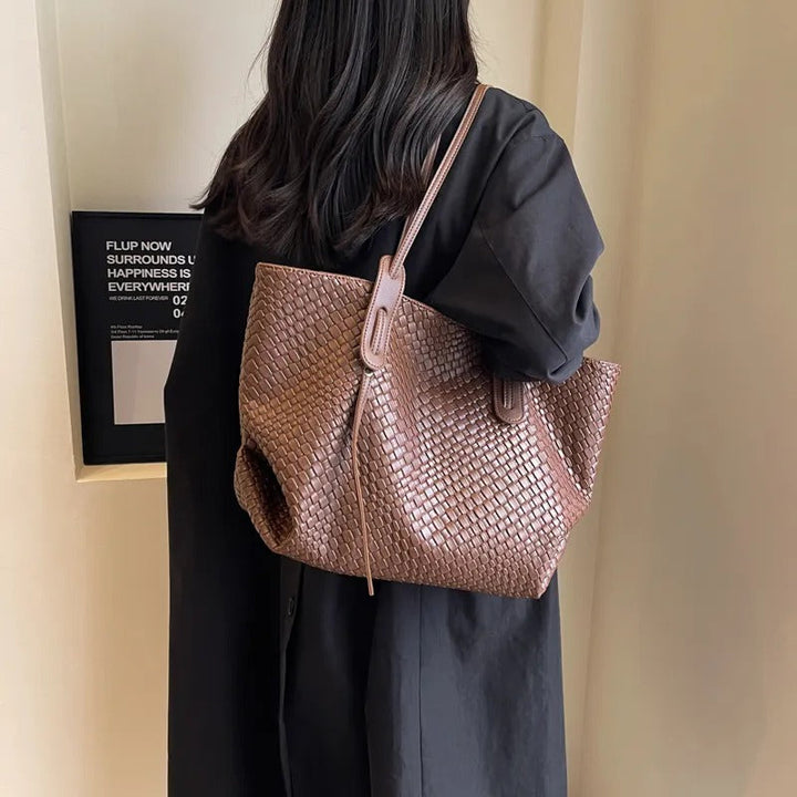 Valantomode | The Veridian Lattice Executive – Women's Premium Woven Vegan Leather Business Tote