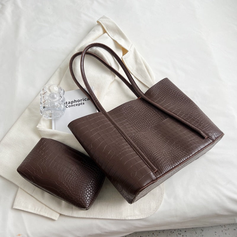 Valantomode | Imperial Croc Garrison – Premium Croc-Embossed Vegan Leather XL Business Tote