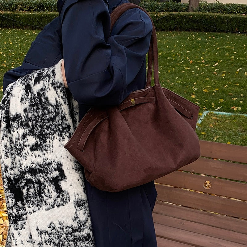 Valantomode | Velvet Horizon Garrison – 46cm Premium Vegan Suede Oversized Business Tote