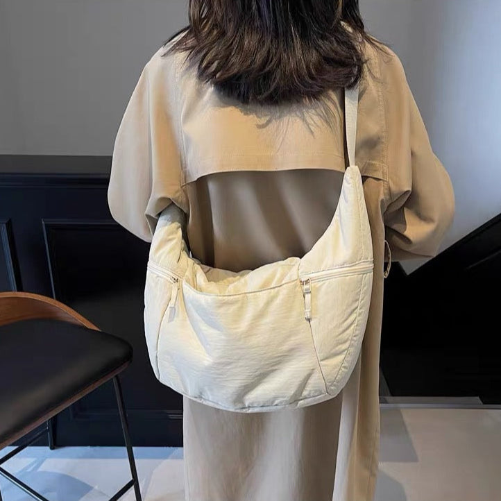 Valantomode | The ‘Aurelius’ Kinetische Puffer Garrison 2.0 – Women's Premium Padded Hobo Crossbody Bag