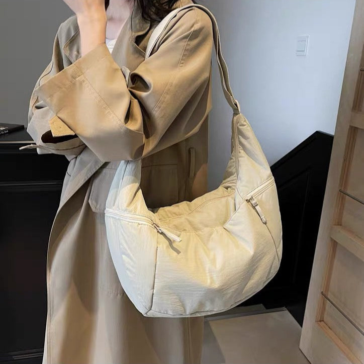 Valantomode | The ‘Aurelius’ Kinetische Puffer Garrison 2.0 – Women's Premium Padded Hobo Crossbody Bag