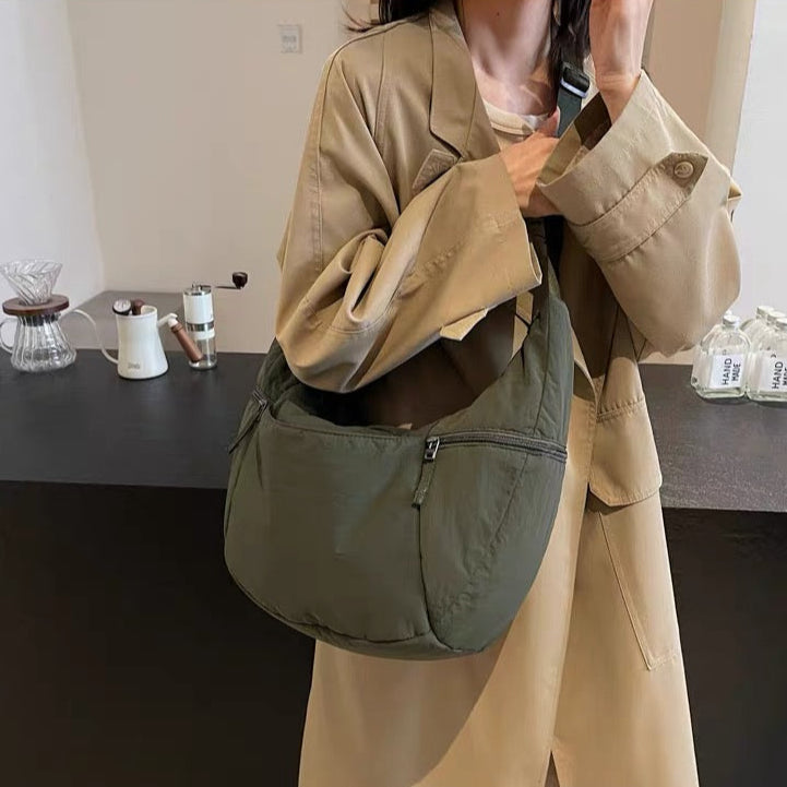 Valantomode | The ‘Aurelius’ Kinetische Puffer Garrison 2.0 – Women's Premium Padded Hobo Crossbody Bag