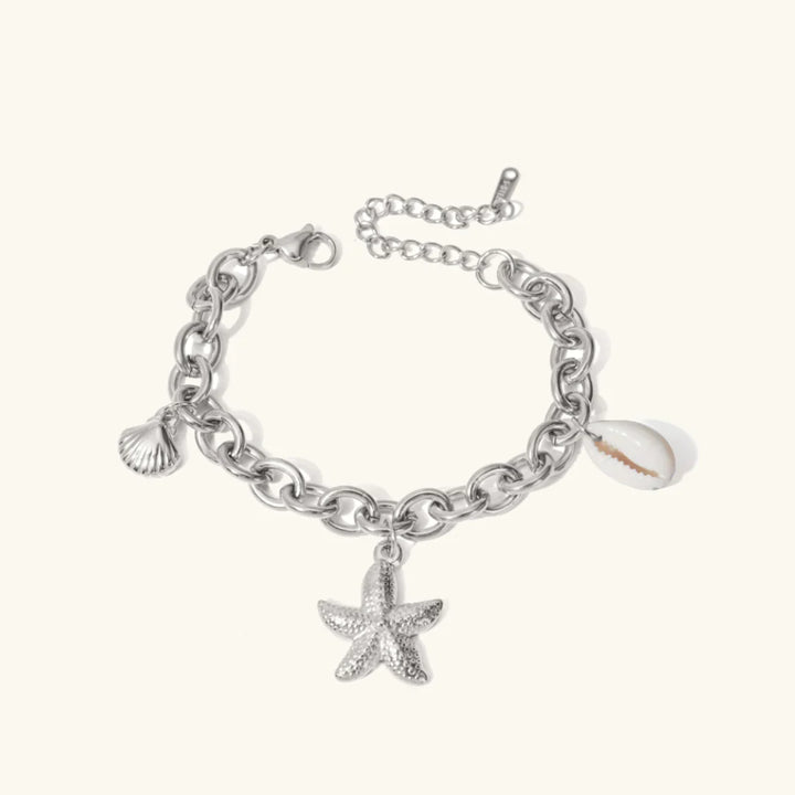 Valantomode | Plated Marine-Inspired Bracelet with Textured Starfish and Mollusk Geometry