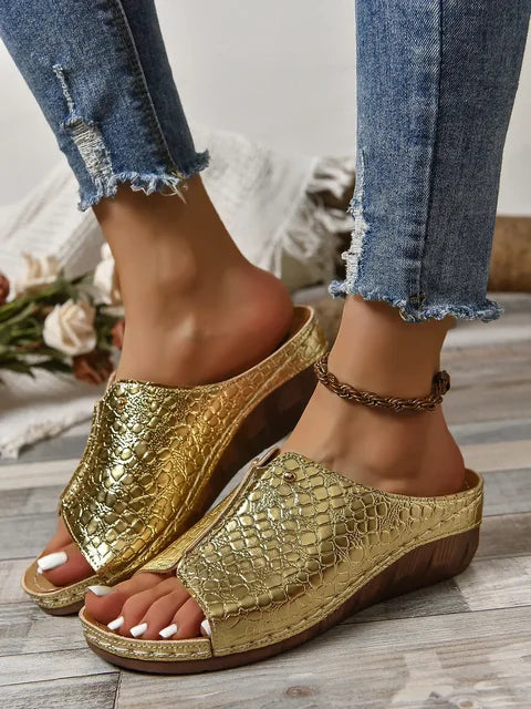 Valantomode | Women's Wedge Sandals - Croc-Embossed Comfort & Style
