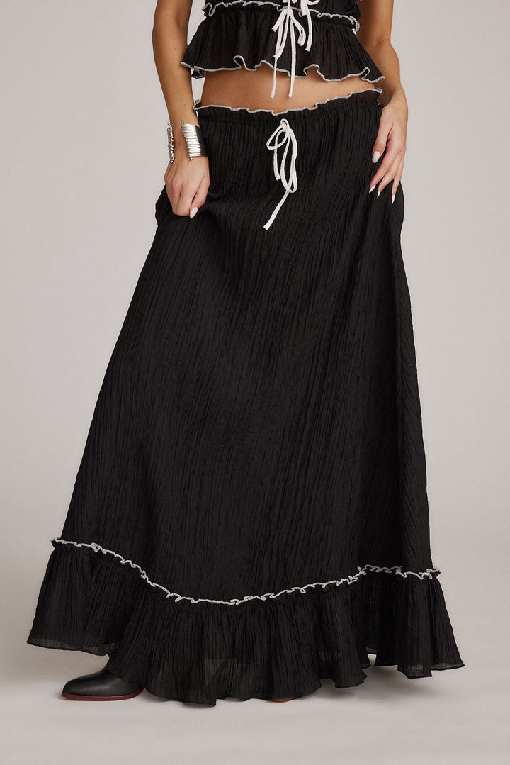 Valantomode | Ruffled Two-Piece Summer Set for Stylish Days