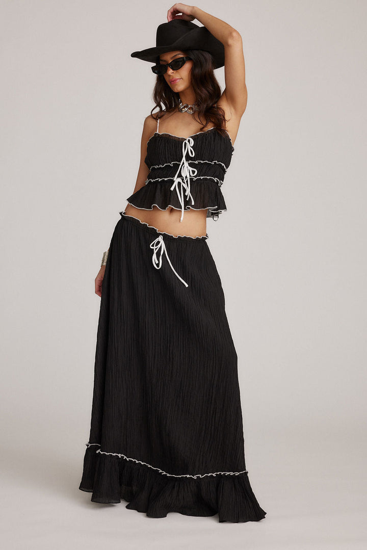 Valantomode | Ruffled Two-Piece Summer Set for Stylish Days