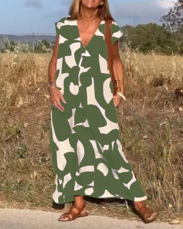 Valantomode | Dress with Relaxed Abstract Design