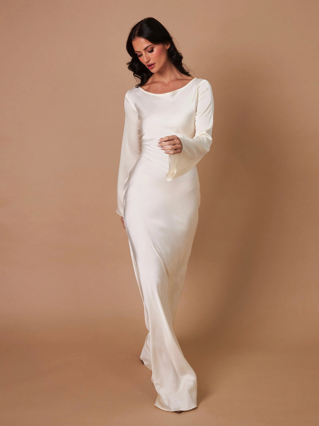 Valantomode | Long Sleeve Maxi Dress for Effortless Timeless Style