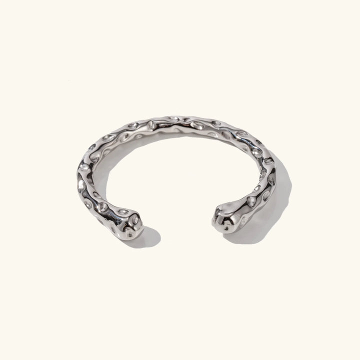 Valantomode | Gold Plated Hammered Texture Bangle for Women